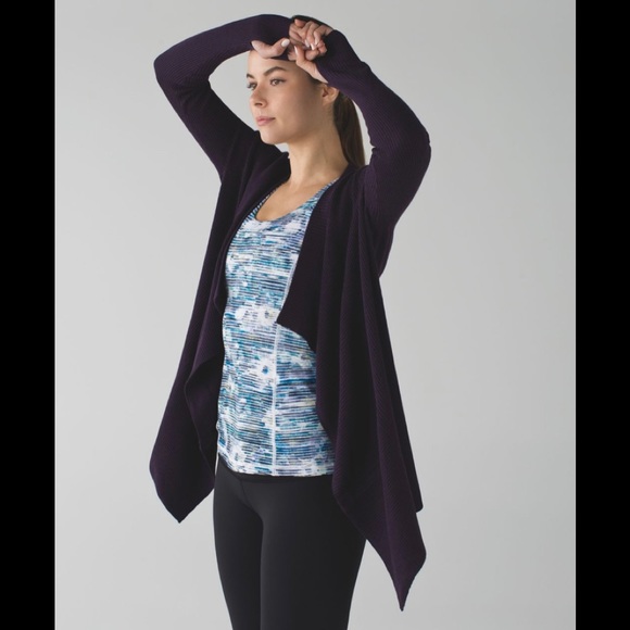 Lululemon Resolution Wrap - Picture 5 of 8